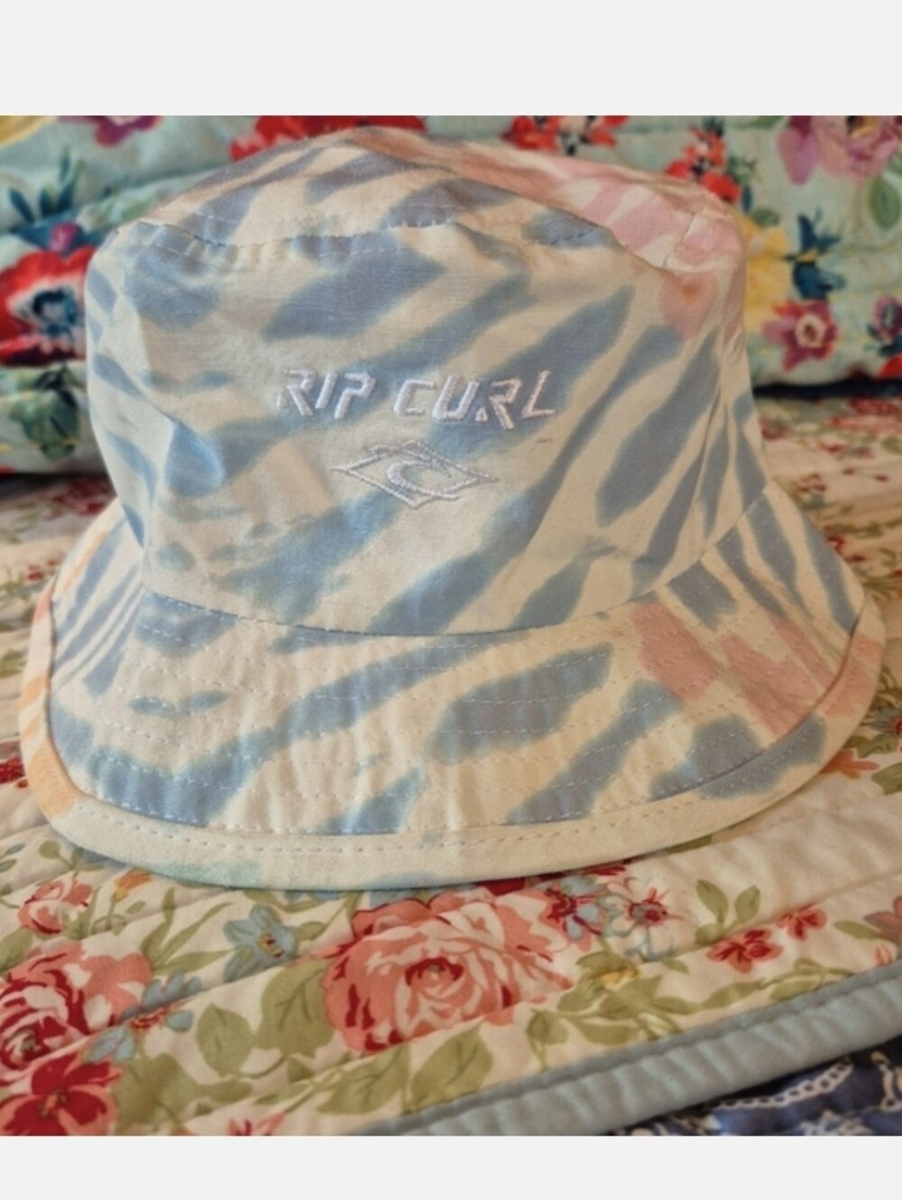 🌿5/$25 New Rip Curl Wipeout Small Tie Dye Pastel Bucket Hat New With Out Tags